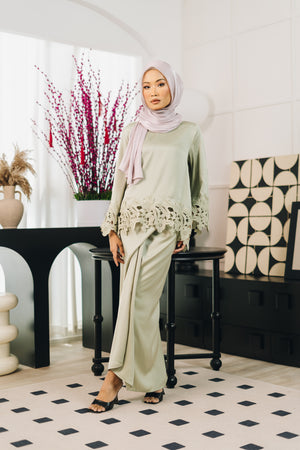 Eid25 - Rosetta Lacey Kurung Set