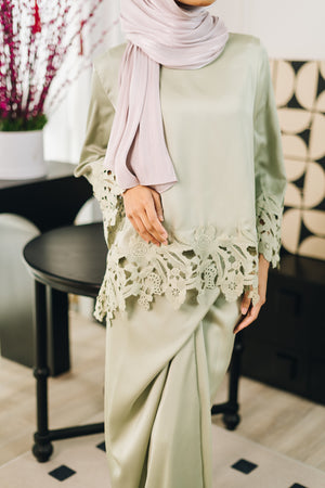 Eid25 - Rosetta Lacey Kurung Set