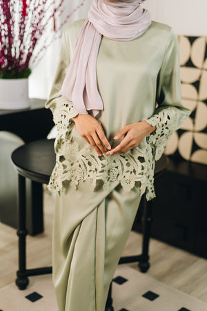 Eid25 - Rosetta Lacey Kurung Set