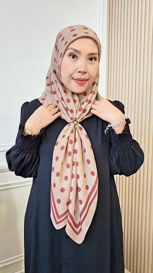 Lyra Polka Bawal