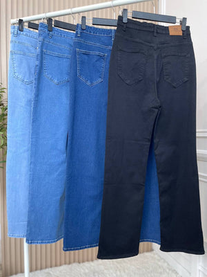 Novi Basic Jeans